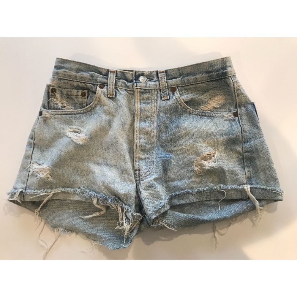 COPY - Levi Cut-off denim shorts